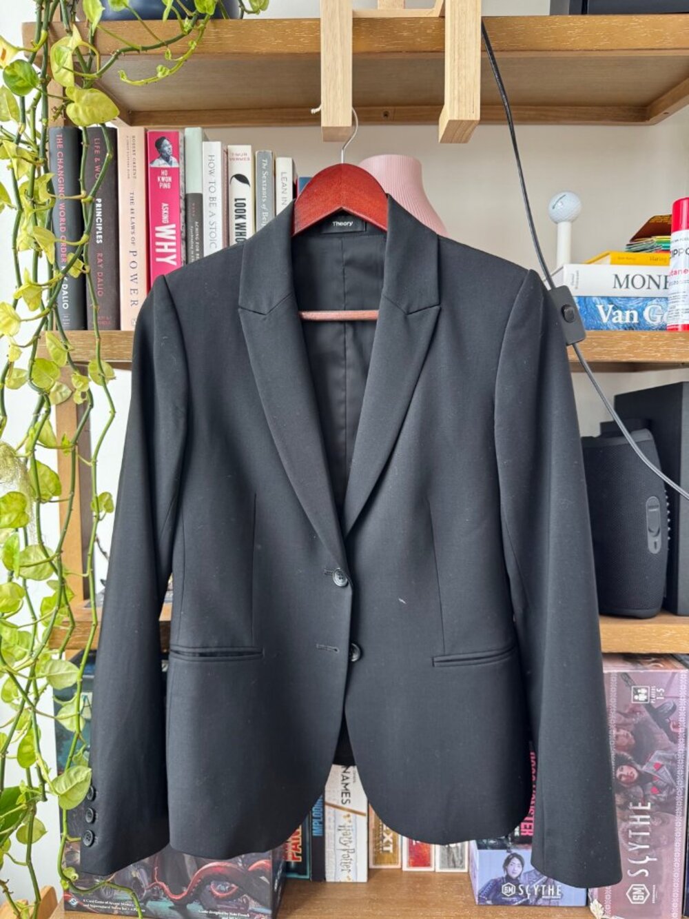 Theory Black Virgin Wool Blazer Size 4 Notch Lapel